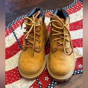 Timberland Tan and Yellow Nubuck Boots with Padded Collar (Toddler Size 8)